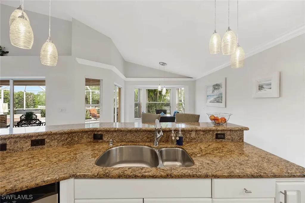 8468 Indian Wells Way Naples FL 34113