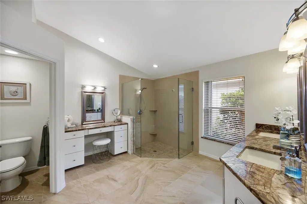 8468 Indian Wells Way Naples FL 34113