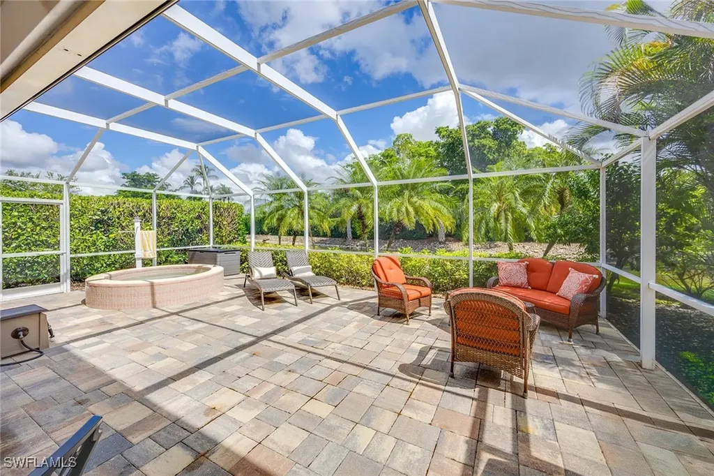 8468 Indian Wells Way Naples FL 34113