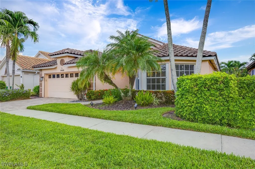 8468 Indian Wells Way Naples FL 34113