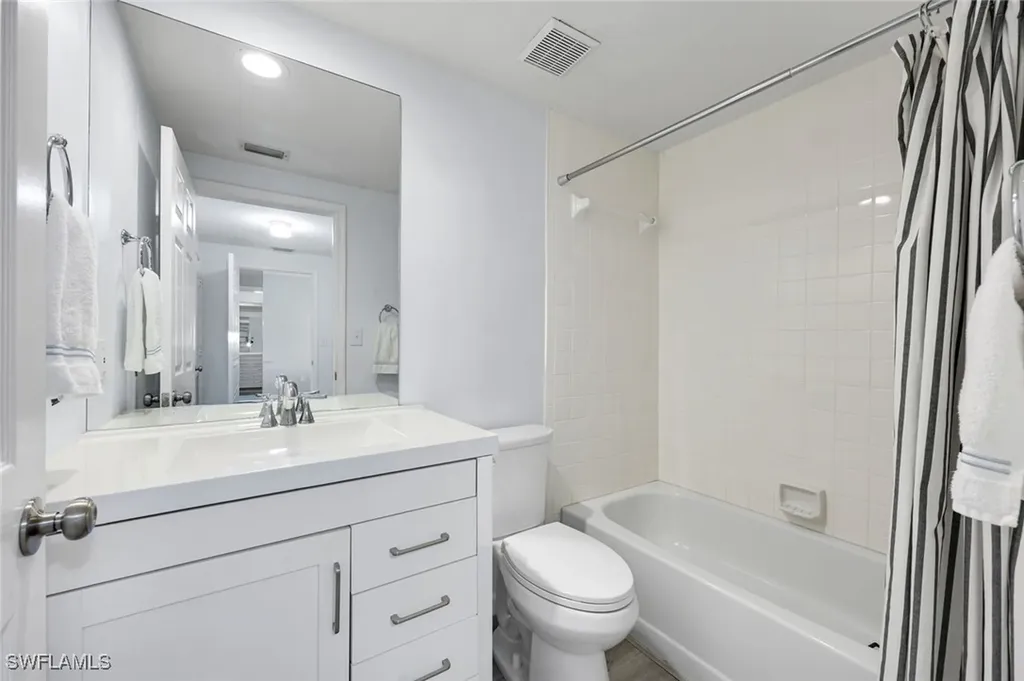 6030 Chardonnay Lane Naples FL 34119