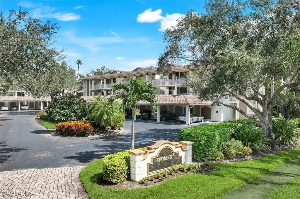 6030 Chardonnay Lane Naples FL 34119