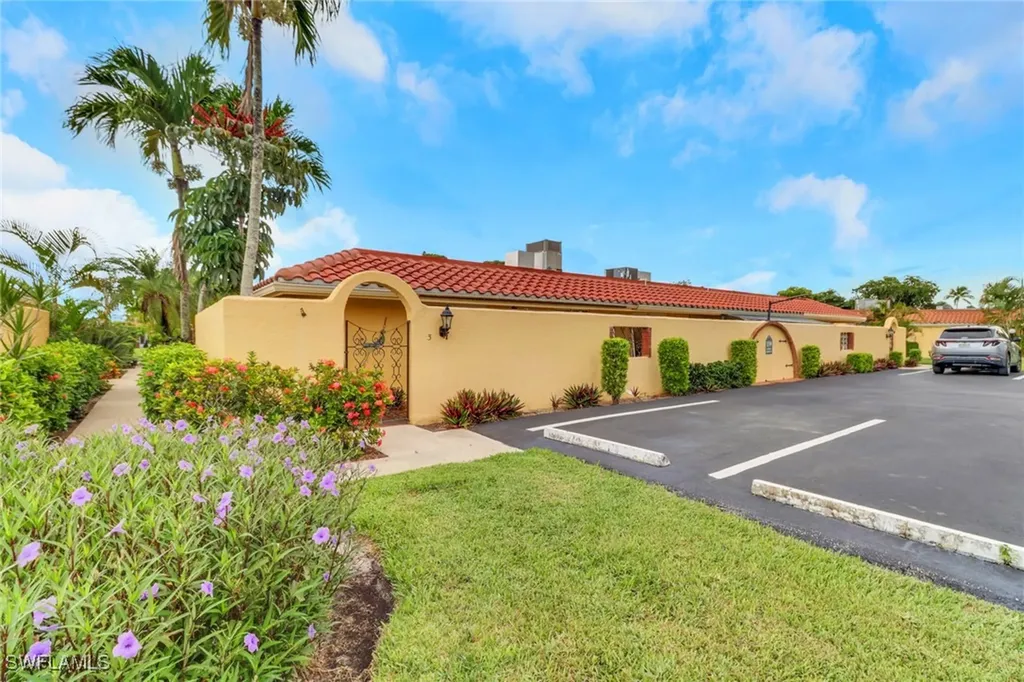 159 Teryl Road Naples FL 34112
