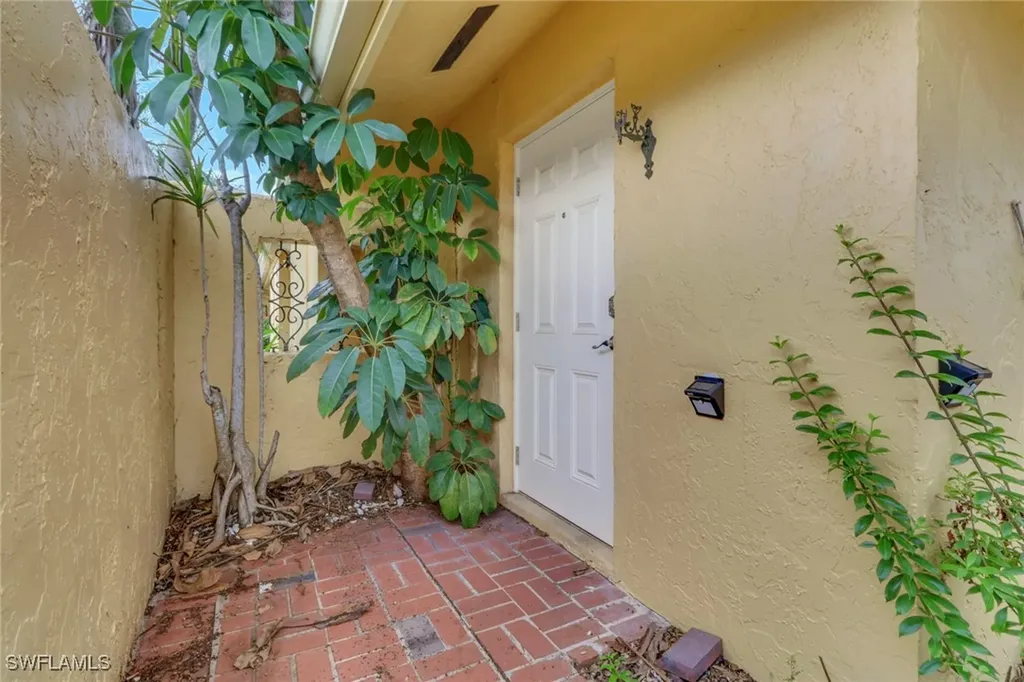 159 Teryl Road Naples FL 34112