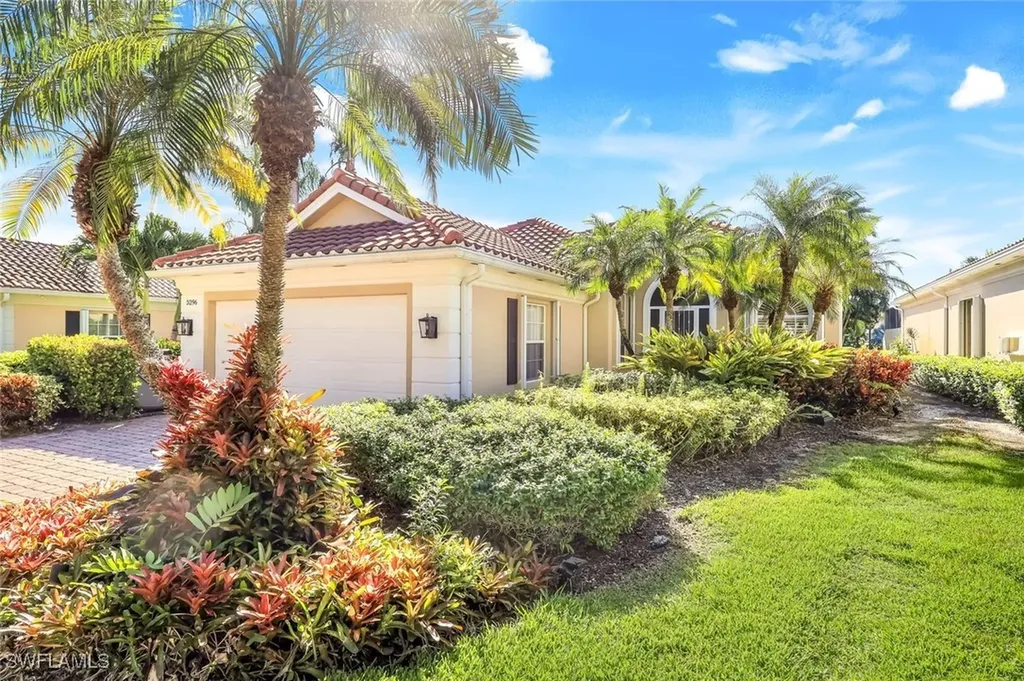 5296 Hawkesbury Way Naples FL 34119