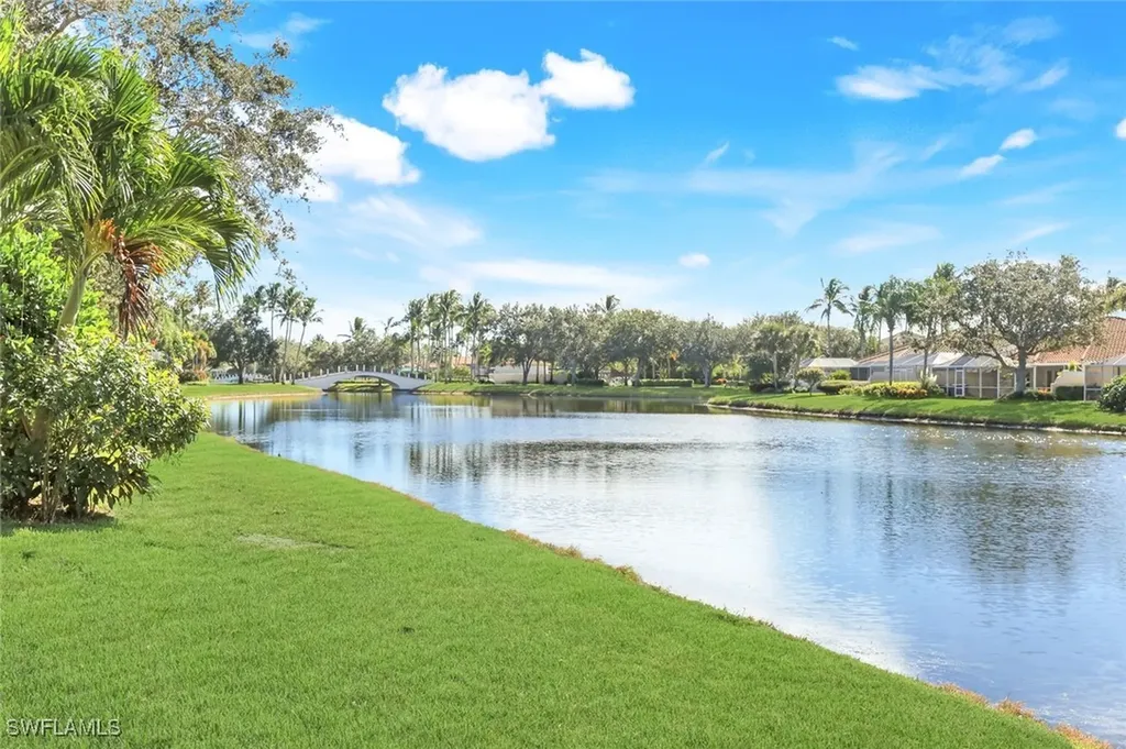 5296 Hawkesbury Way Naples FL 34119