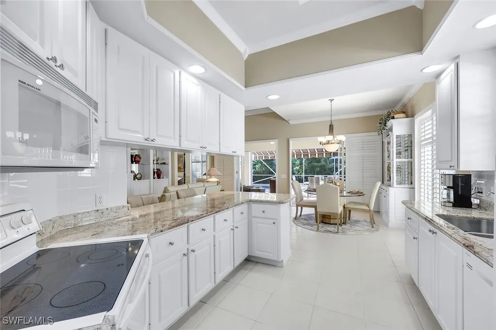 5296 Hawkesbury Way Naples FL 34119