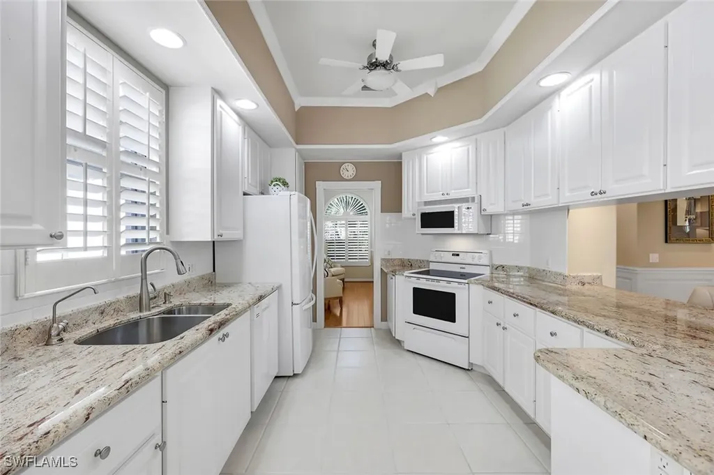 5296 Hawkesbury Way Naples FL 34119