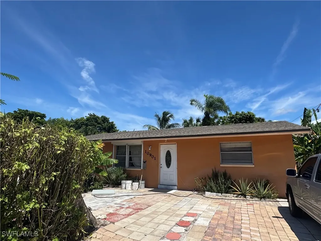 10901 Citrus Drive Bonita Springs FL 34135