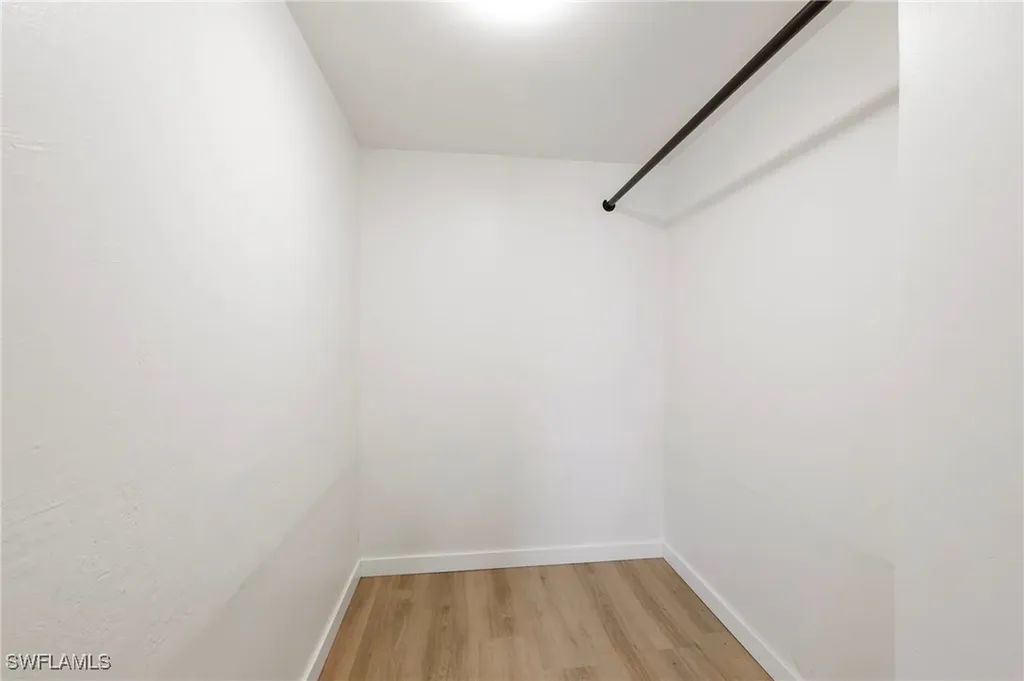 2432 Washington Avenue Naples FL 34112