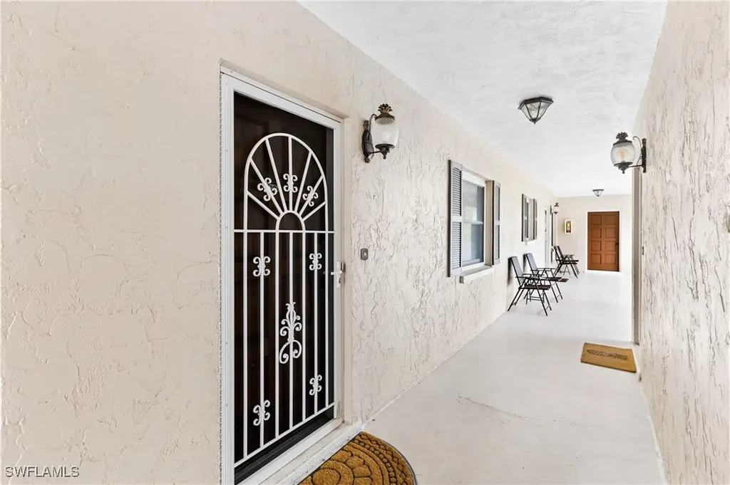 940 3rd Street S Naples FL 34102