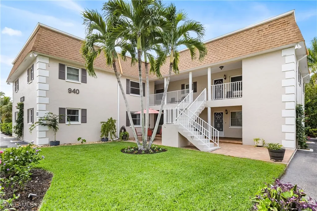 940 3rd Street S Naples FL 34102