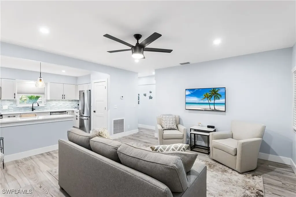 940 3rd Street S Naples FL 34102