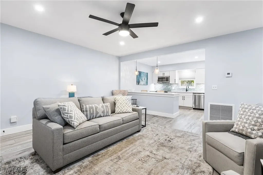 940 3rd Street S Naples FL 34102