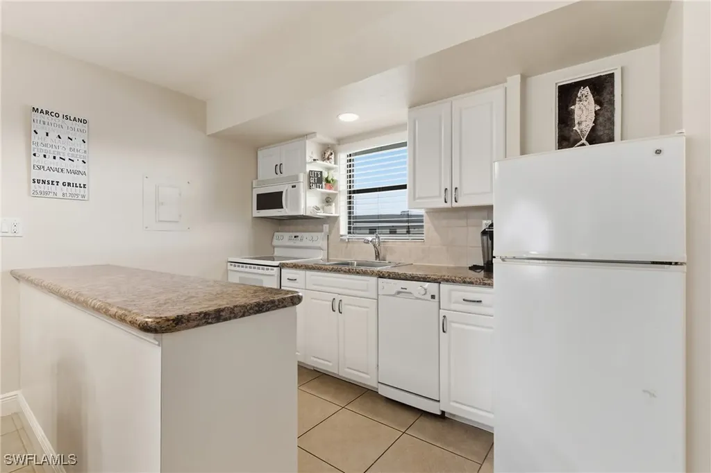 1023 Anglers Cove Marco Island FL 34145