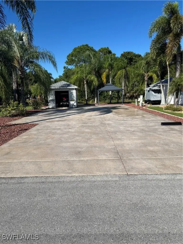 5770 Cypress Woods Resort Drive Fort Myers FL 33905