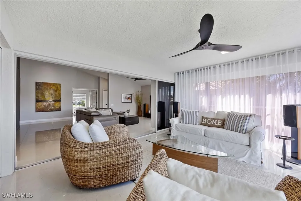 Bonita Springs FL, 13928 Southampton Drive, Unit 3703