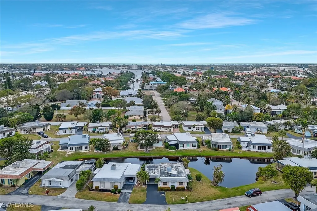 9 Hackney Lane Naples FL 34112