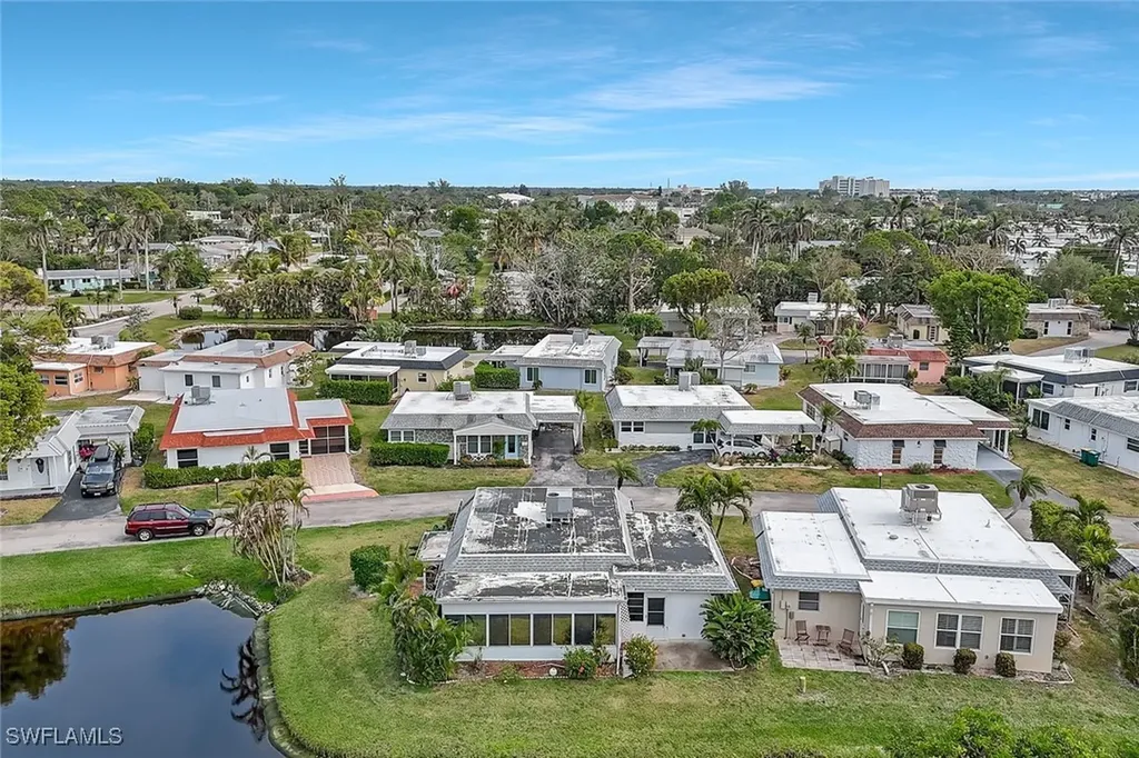 9 Hackney Lane Naples FL 34112