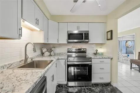 9 Hackney Lane Naples FL 34112