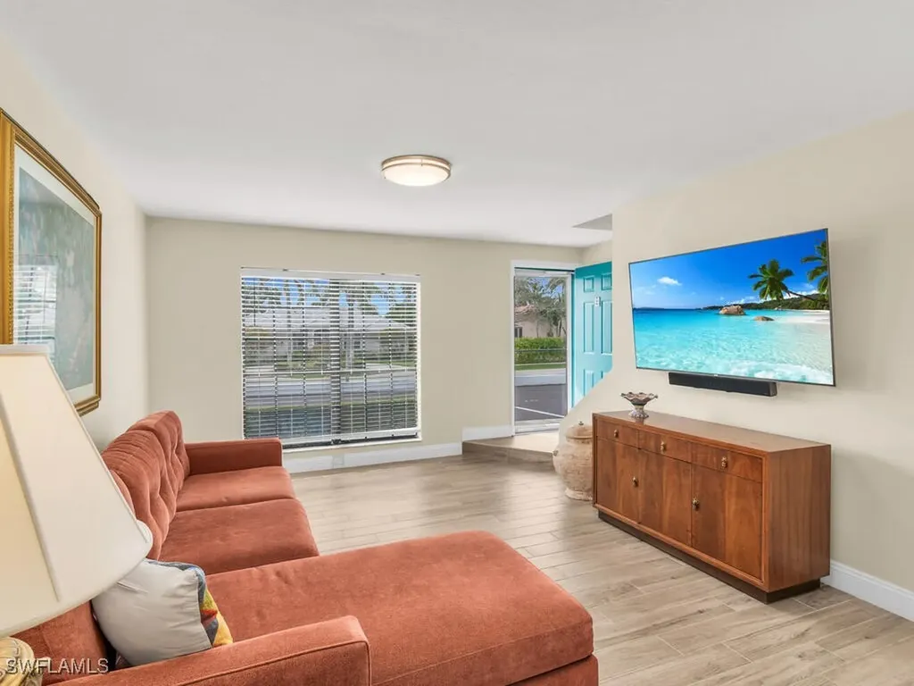 144 Clyburn Way W Marco Island FL 34145