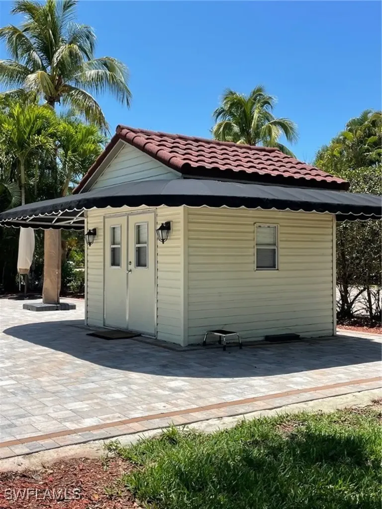 4678 Southern Breeze Drive Naples FL 34114