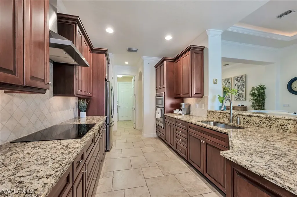 7802 Martino Circle Naples FL 34112