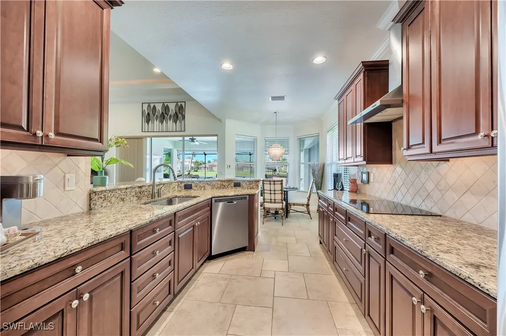 7802 Martino Circle Naples FL 34112
