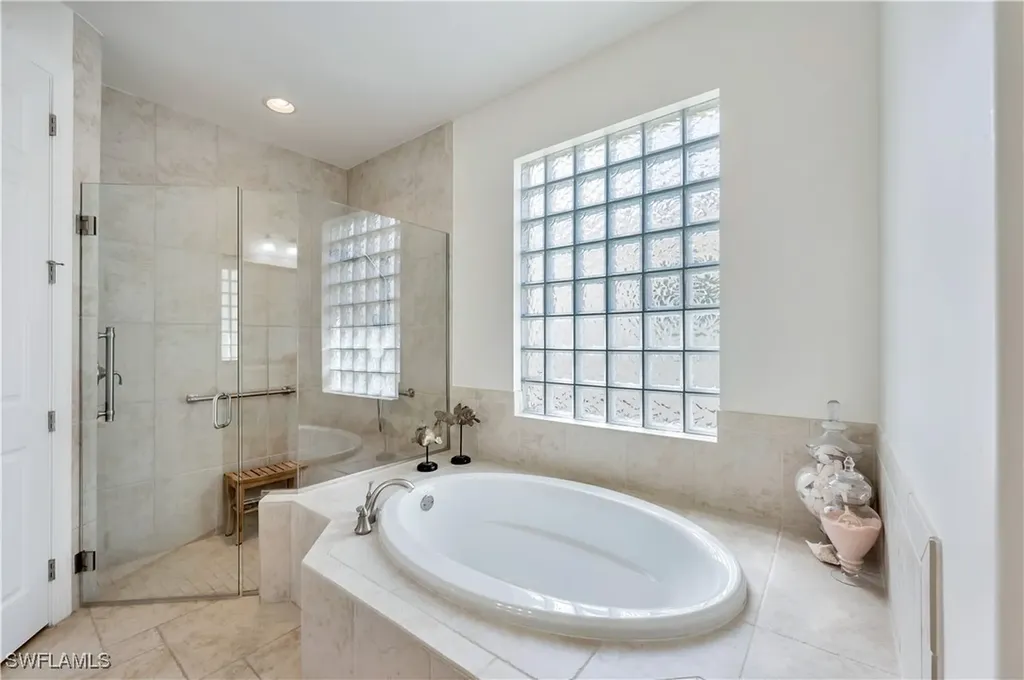 7802 Martino Circle Naples FL 34112