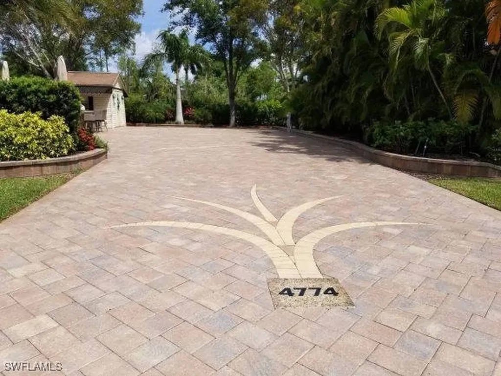 4774 Southern Breeze Drive Naples FL 34114