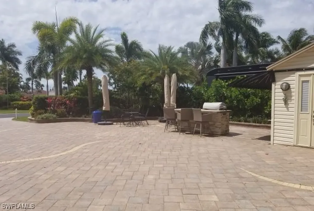 4774 Southern Breeze Drive Naples FL 34114