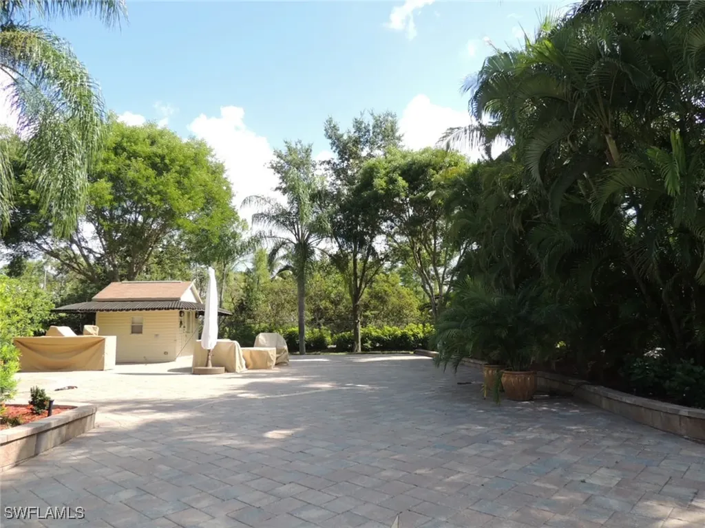 4774 Southern Breeze Drive Naples FL 34114