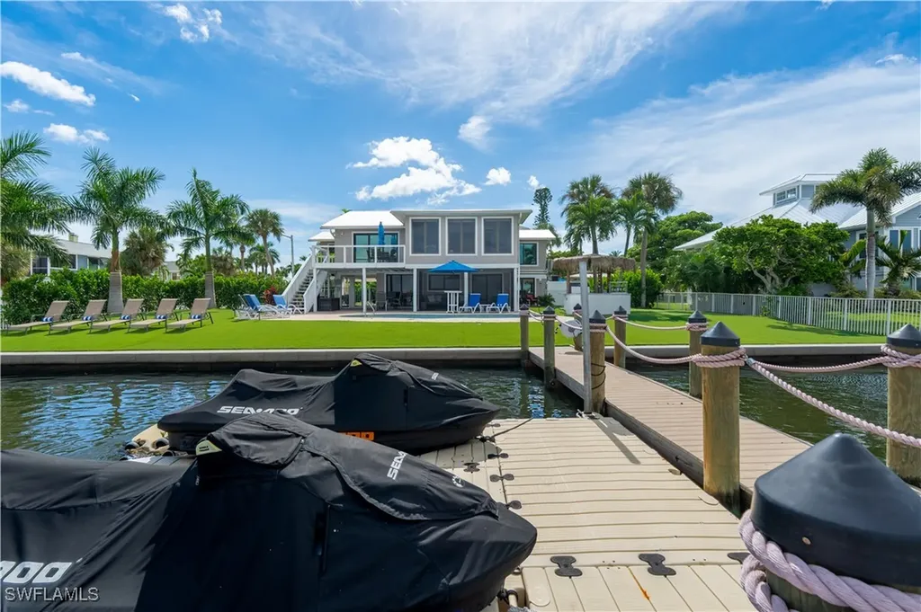 205 Bayview Avenue Fort Myers Beach FL 33931