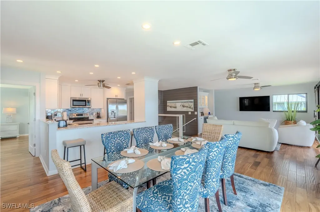 205 Bayview Avenue Fort Myers Beach FL 33931