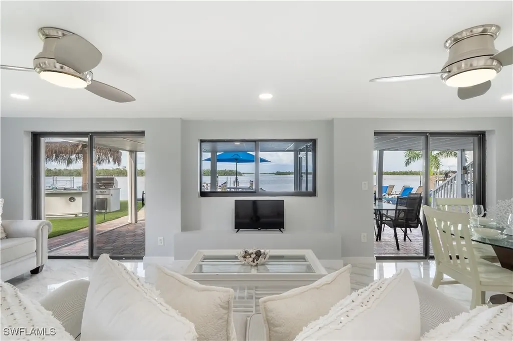 205 Bayview Avenue Fort Myers Beach FL 33931