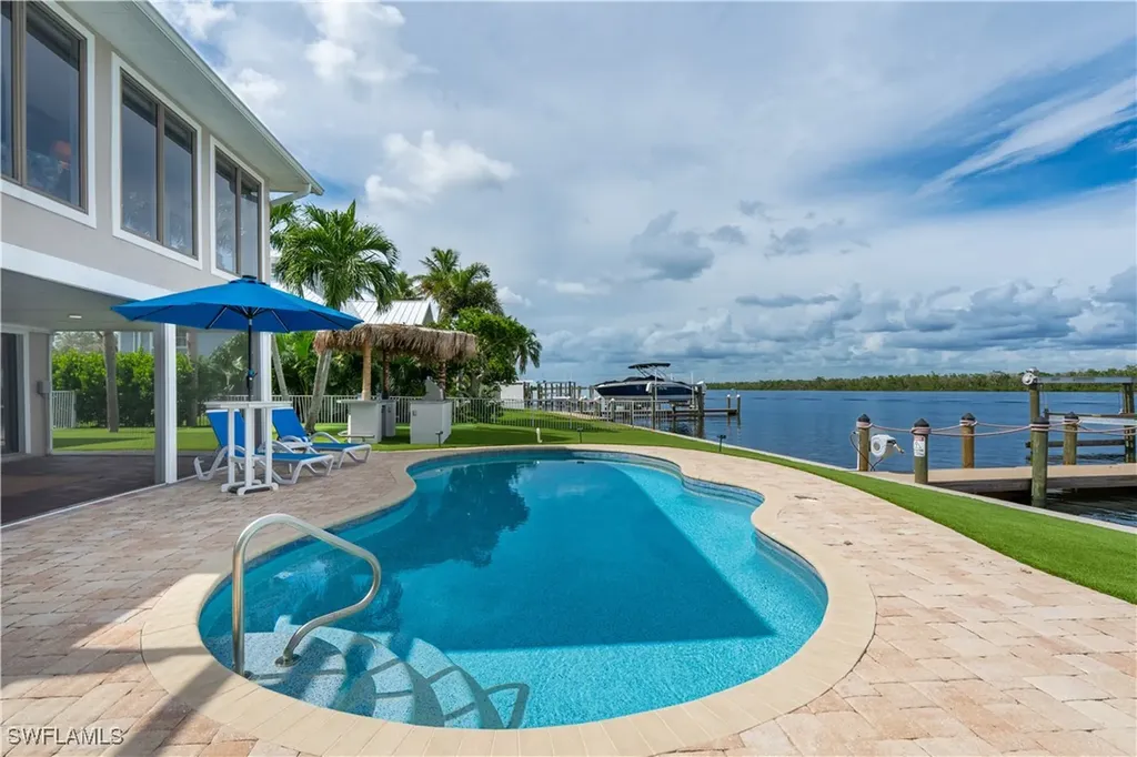 205 Bayview Avenue Fort Myers Beach FL 33931