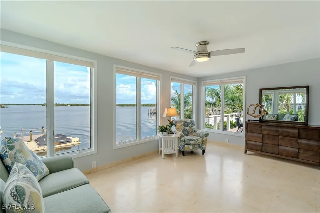 205 Bayview Avenue Fort Myers Beach FL 33931