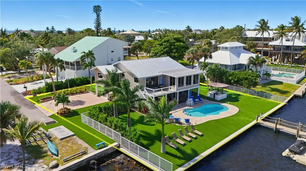 205 Bayview Avenue Fort Myers Beach FL 33931