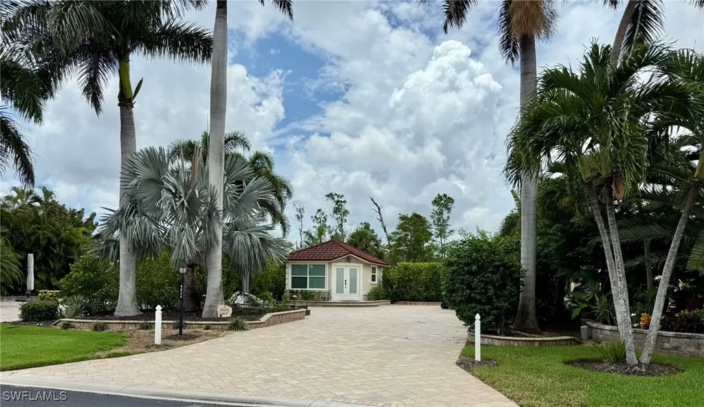4826 Southern Breeze Drive Naples FL 34114