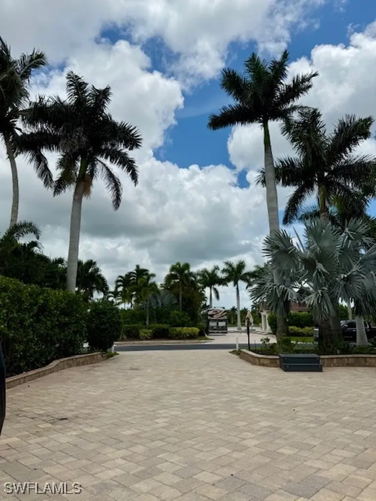4826 Southern Breeze Drive Naples FL 34114