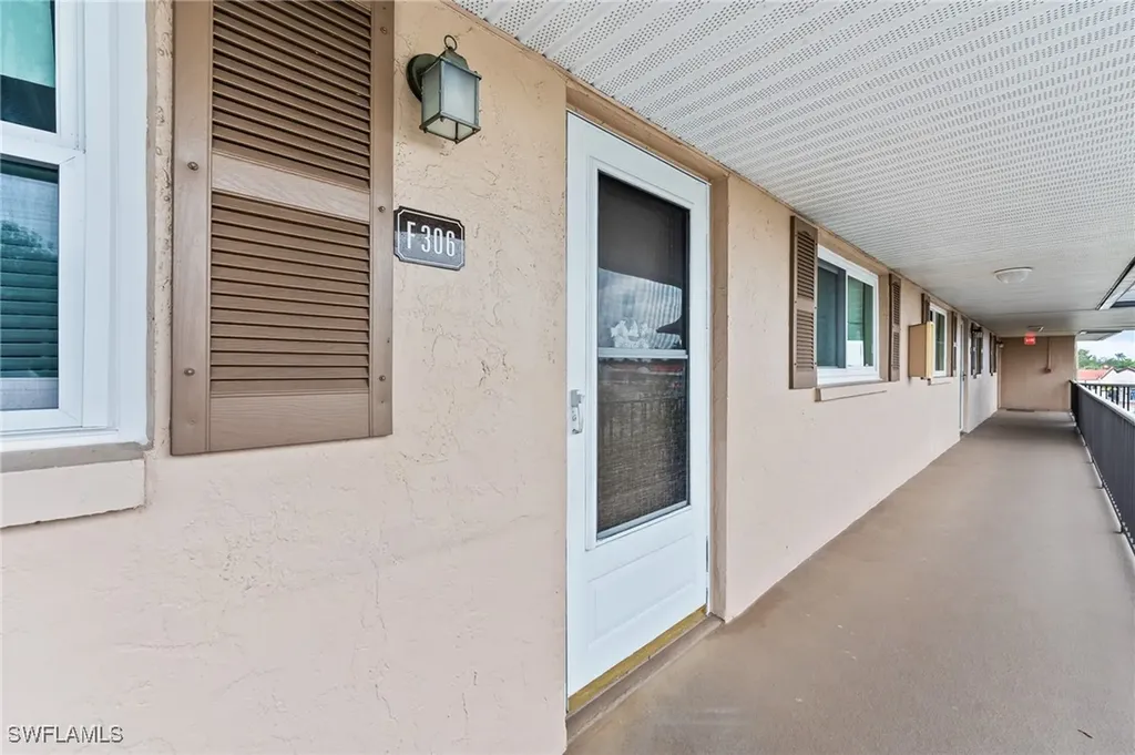 5419 Rattlesnake Hammock Road Naples FL 34113