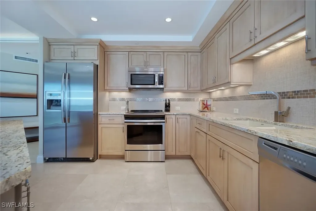 9577 Gulf Shore Drive W Naples FL 34108