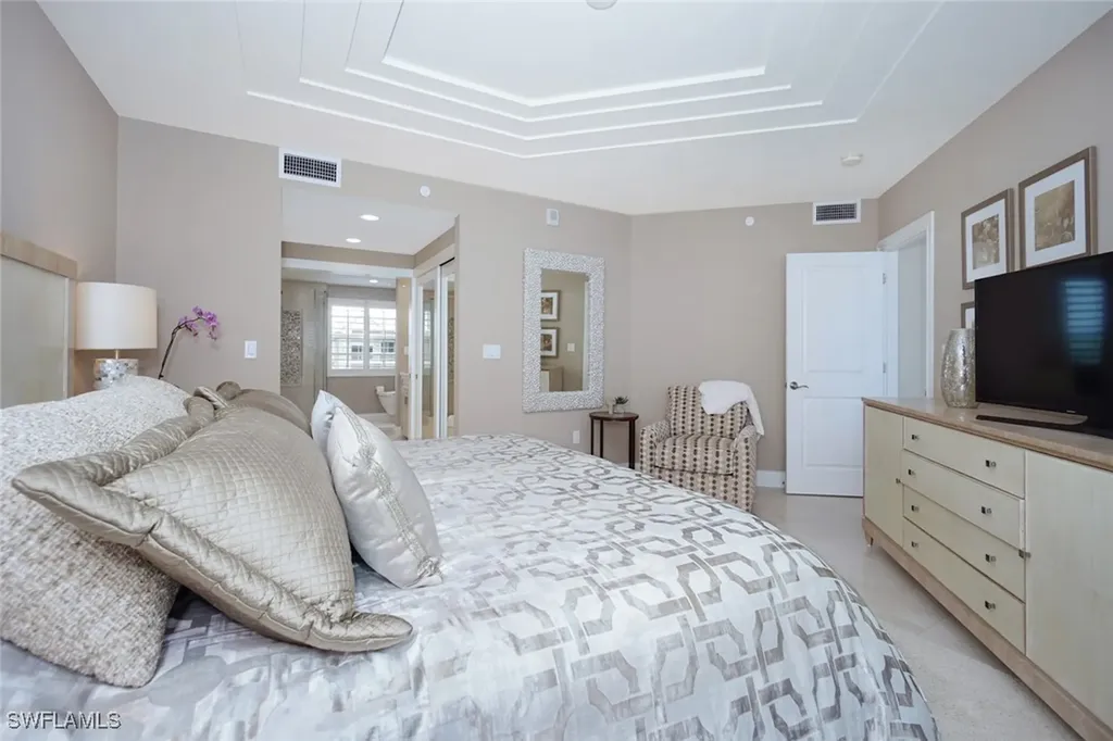 9577 Gulf Shore Drive W Naples FL 34108