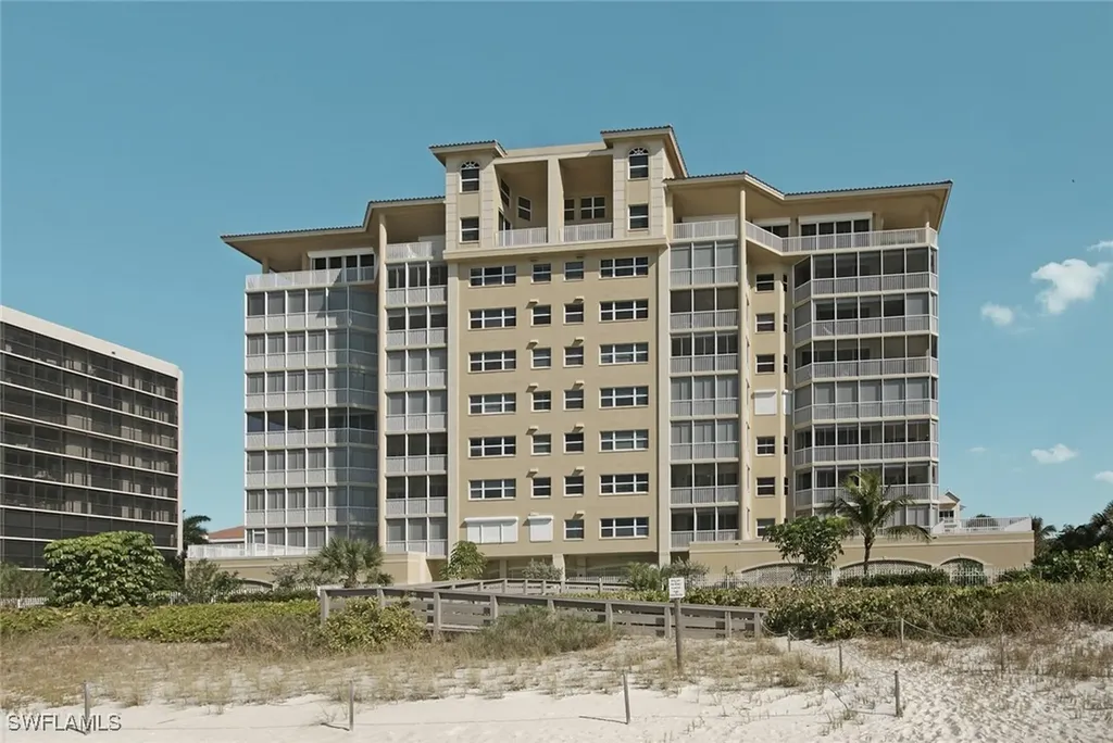 9577 Gulf Shore Drive W Naples FL 34108