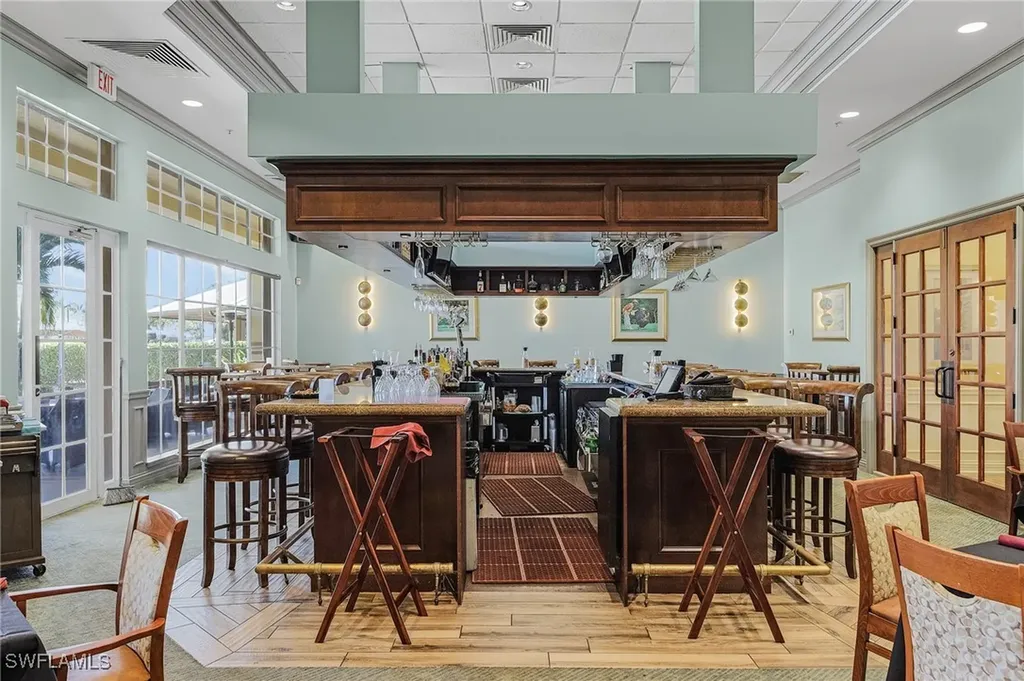 3984 Bishopwood Court E Naples FL 34114