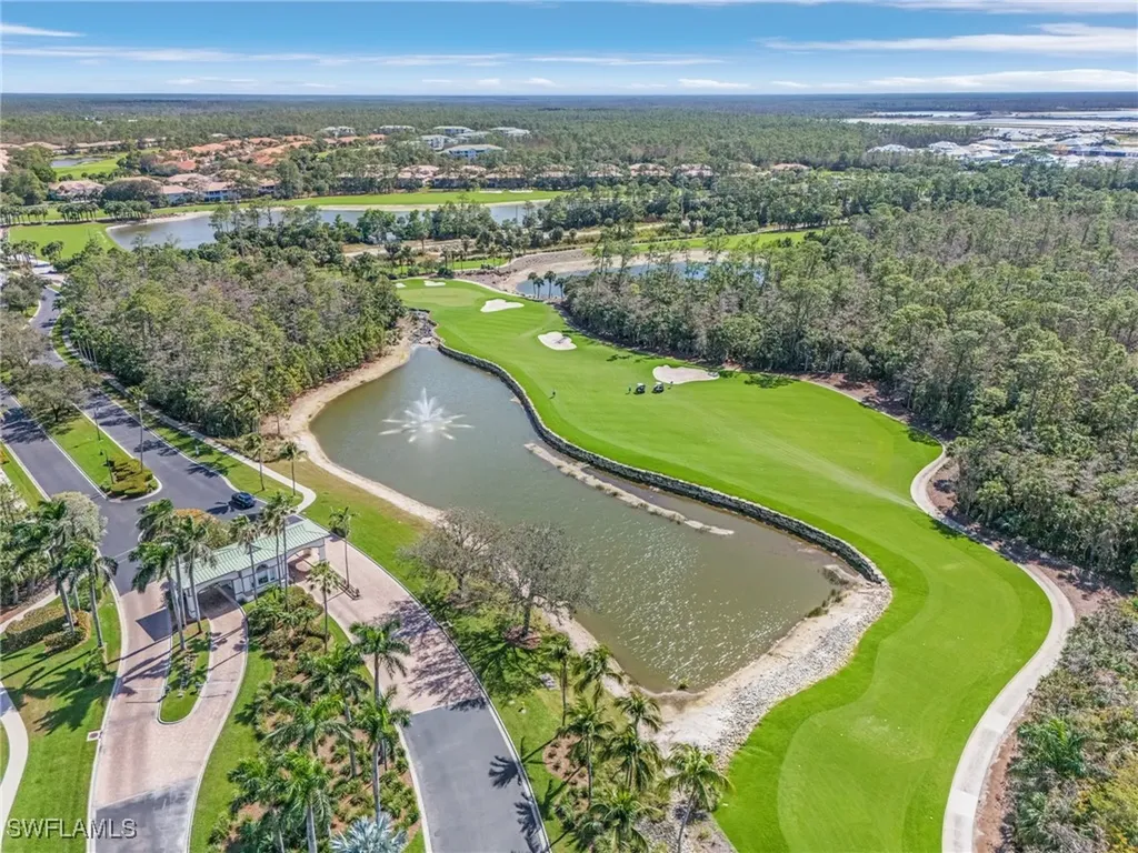 3984 Bishopwood Court E Naples FL 34114