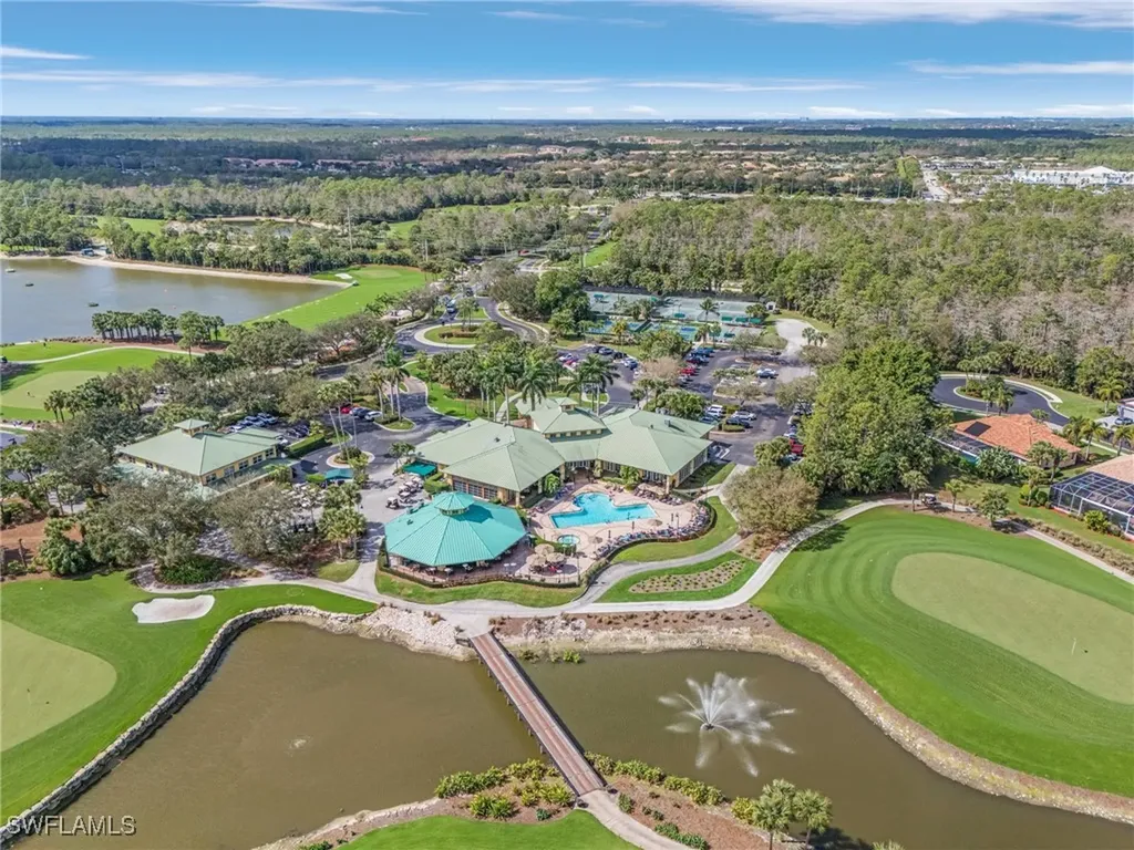 3984 Bishopwood Court E Naples FL 34114
