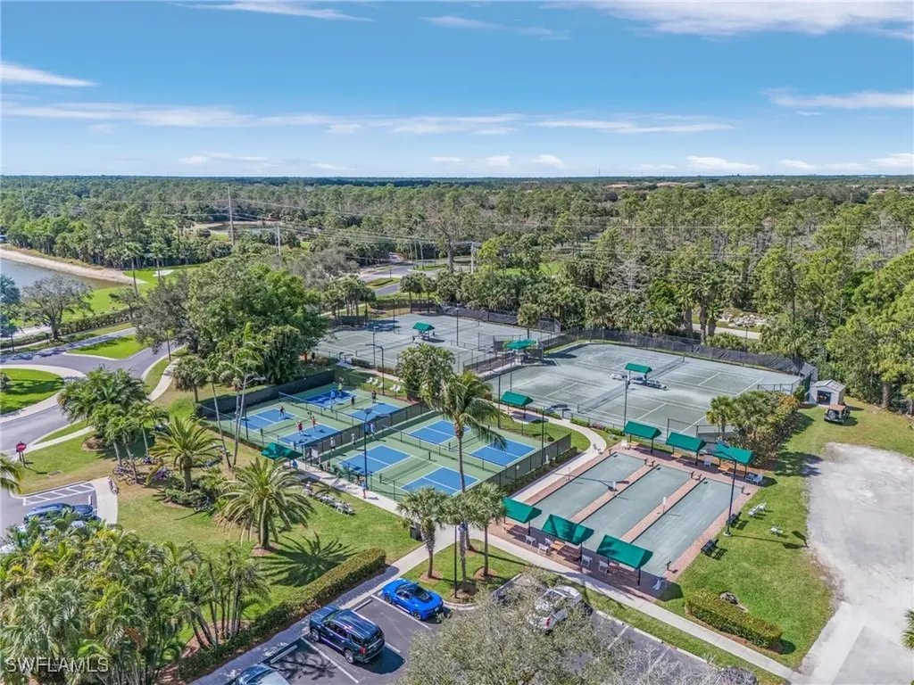 3984 Bishopwood Court E Naples FL 34114