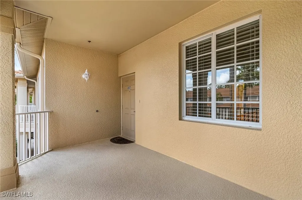 3984 Bishopwood Court E Naples FL 34114