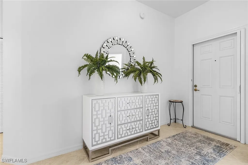 3984 Bishopwood Court E Naples FL 34114